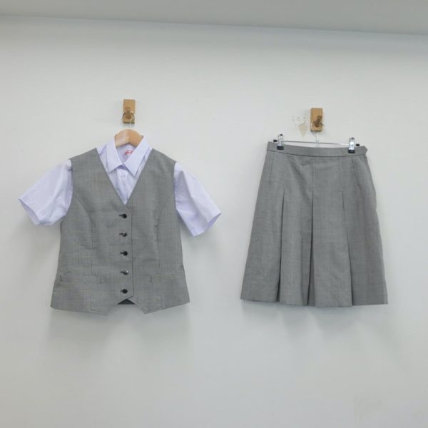 Where do you shop 【中古】神奈川県 神奈川県横浜市立茅ヶ崎中学校 女子制服 3点（ベスト・シャツ・スカート）sf018316  Fashion